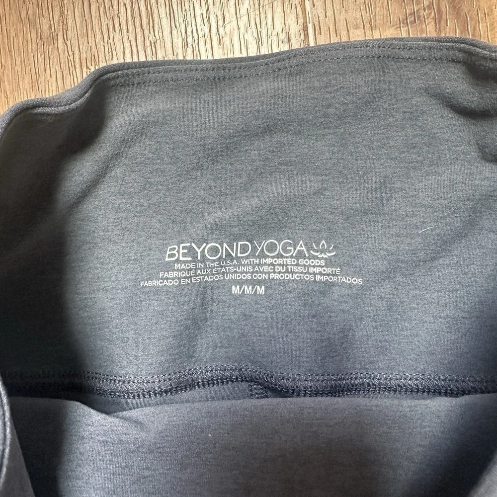 Beyond Yoga Spacedye Caught In The Midi High Waisted Leggings Size Medium‎